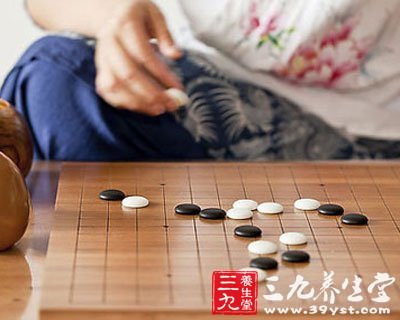 玩棋牌的好處與壞處