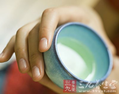 茶道禁忌 酒后喝茶易致肾病