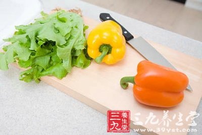 改善女性脸色暗黄的饮食方法