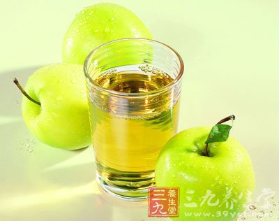 办公室里无盖杯子细菌多