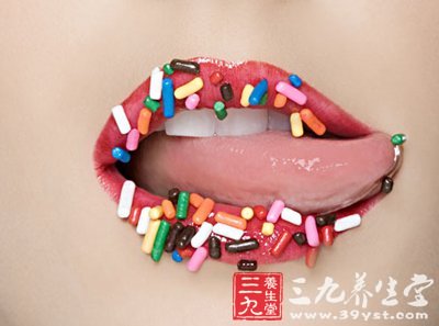 烂嘴角未必是上火 不同人群的治疗法