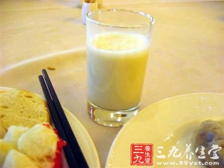 喝豆浆不可不知 九好处七禁忌四类人不宜