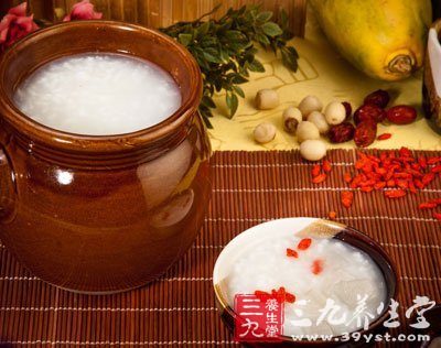 7款秋季养生汤食疗 打好保“胃”战