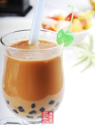 深受消费者喜爱的珍珠奶茶和印度奶茶