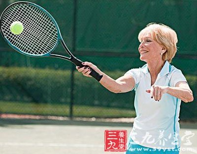 打网球挑选合手兵器很重要(3)