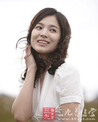 女性<em>人流后</em>宜洗<em>头发</em>的时间-三九养生堂