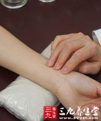 中醫(yī)8穴位 趕走身體小疾病