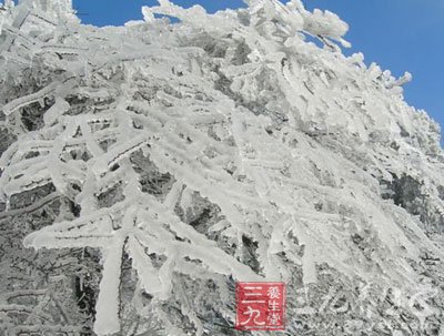 浪漫不失美丽的7名山雪景