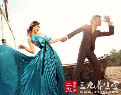 情侣必看 蜜月旅行钱包不减肥