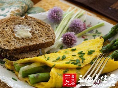 通过降压药、低盐饮食等可以降低血压