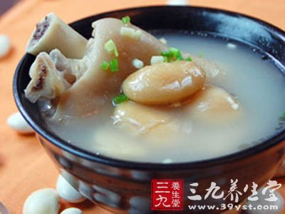 豬蹄湯養(yǎng)氣血