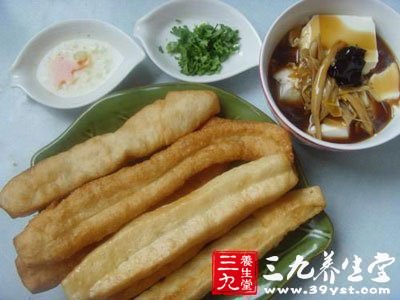 豆?jié){配油條