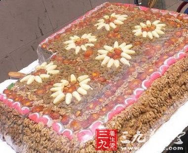 “切糕吐槽”爆红 自制新疆切糕做回“糕富帅”(3)-三九养生堂