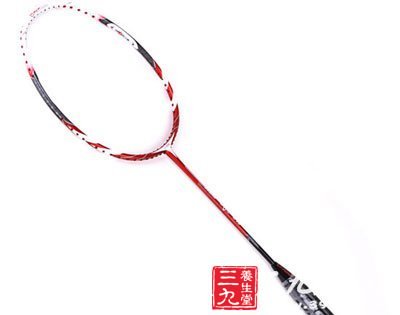 新手选择羽毛球拍应该选择球框平衡性好的球拍