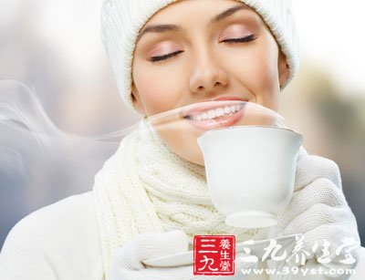 古香草排毒養(yǎng)顏茶不僅可以排出體內(nèi)毒素還有保健調(diào)養(yǎng)的功效