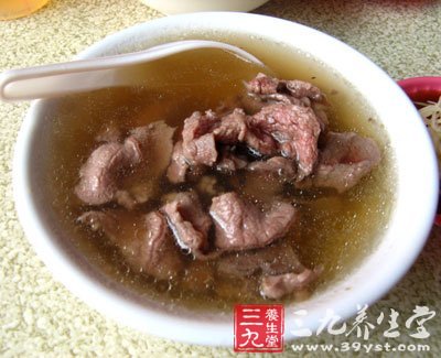 美味羊肉驅(qū)寒清湯