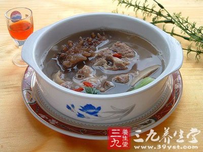 黑豆蓮子羊肉湯