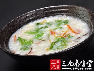 熱粥養(yǎng)胃氣