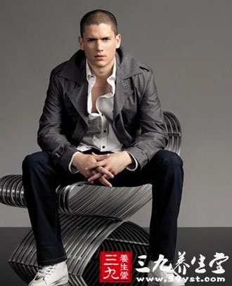 男性<em>头发</em>稀警惕<em>甲状腺</em>病(2)-三九养生堂