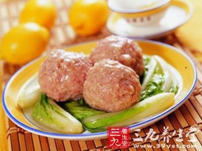 菜叶地黄肉圆包