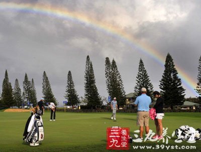 雨中打高尔夫难度翻倍 细数雨天妨碍击球因素
