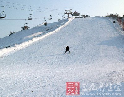 金牛湖风景区的滑雪场