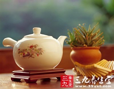 仲春慎饮新摘茶