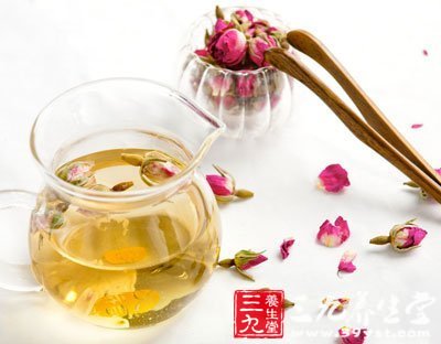 早春料峭饮花茶