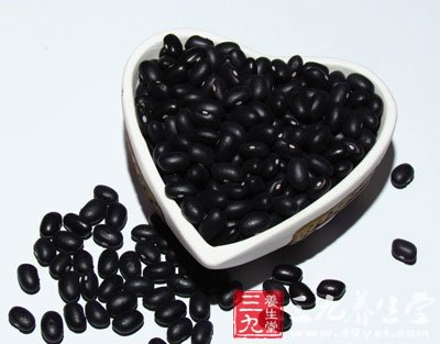黑豆的功效与作用及食用方法 醋泡黑豆美容减