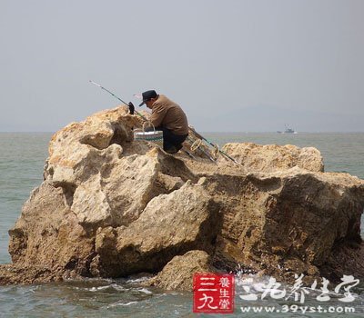 海钓不可太恋战 安全钓鱼需注意5大点