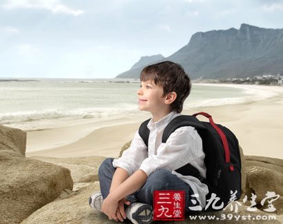 孩子压力大小心胃出血