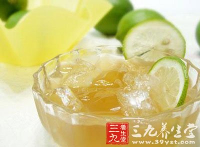 蜂蜜柚子茶可以调成鸡尾酒