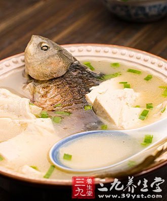 鲫鱼豆腐汤的做法