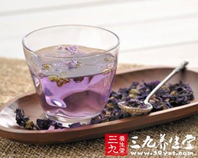 夏天喝薰衣草茶清热解暑