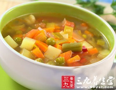 吃什么養(yǎng)胃 泡菜土豆湯