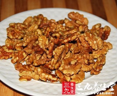 核桃仁补肾温肺