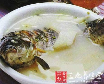 小满养生食疗之冬瓜草鱼煲