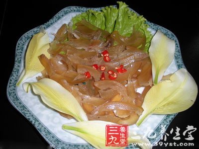 猪皮中含有大量的胶原蛋白质