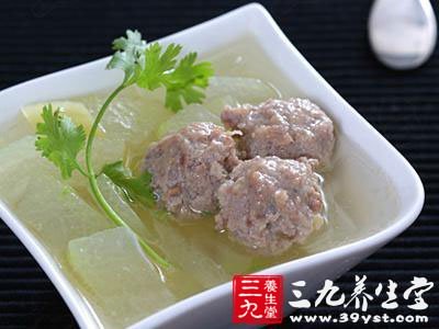 糖尿病人食谱——牛肉丸子汆冬瓜