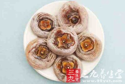 正常的柿饼上的那层东西叫柿霜