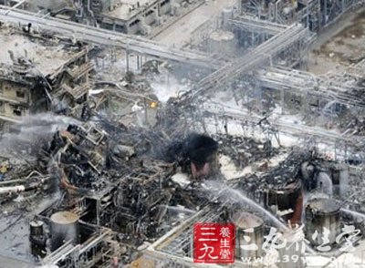 上海金山一化工厂发生爆炸 遇化工灾害如何自