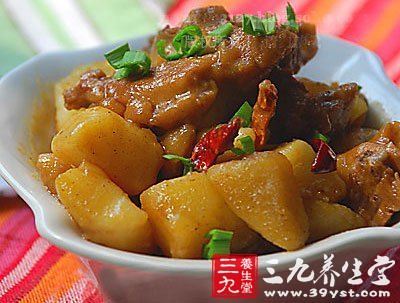 小鸡炖土豆适合月经吃