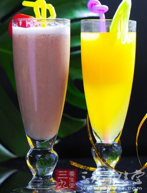 甜饮料喝得多，骨折危险会增加