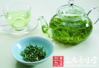 空調(diào)病怎么治藥膳食療幫你忙三鮮茶