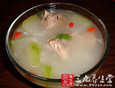 夏季减肥食谱排骨冬瓜汤