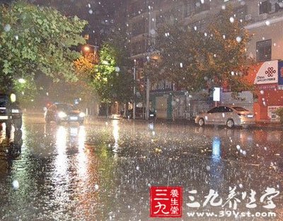 强台风尤特致百万人受灾 预防台风方案有哪些