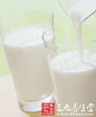 乳糖酸缺乏患者不宜喝牛奶