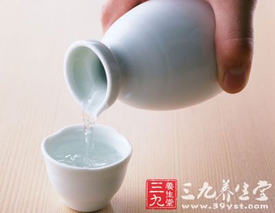 秋季養(yǎng)生保健有限制酒量