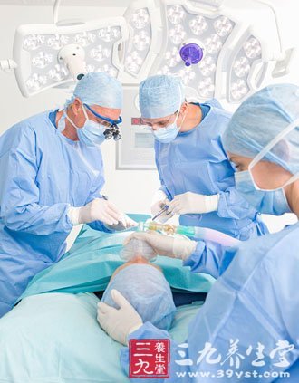 李开复全身20多处肿瘤 身体5变化淋巴癌盯上你