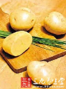 土豆配蜂蜜可缓解胃肠道疾病